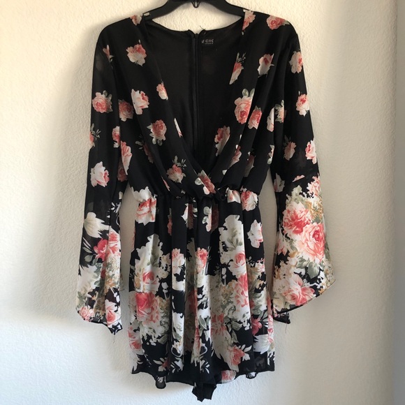 Choies Dresses & Skirts - CHOIES | BLACK FLORAL ROMPER PLAYSUIT